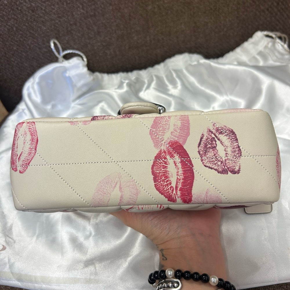 Coach Quilted Shoulder Bag with Red Kiss Print - Picture 7 of 8